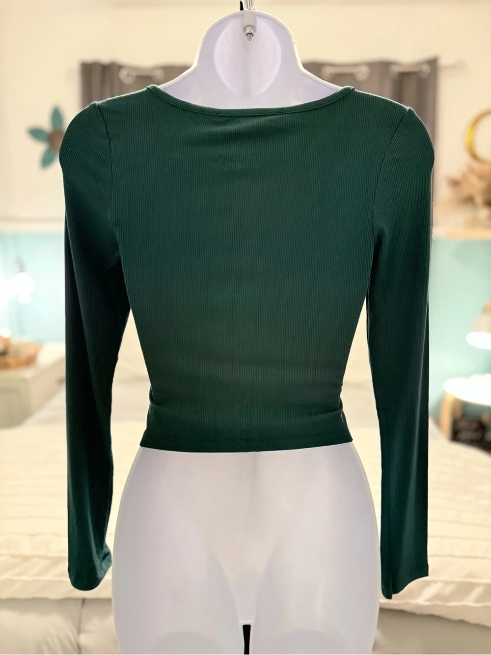 Atoir Deep Green Lace-Up Long Sleeve Crop Top